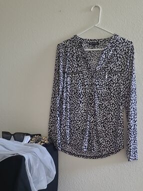 INC International Concepts Black and White Printed Slip On Long Sleeved Blouse